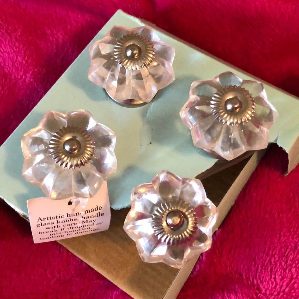 Set of 4 Glass Knob's Drawer Pull's